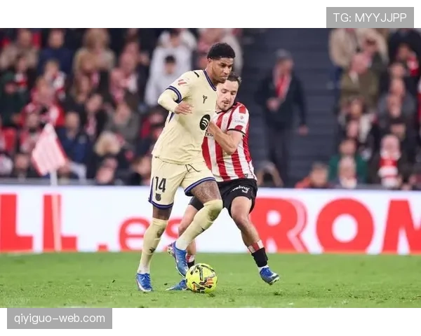 巴萨防守体系调整，高位压迫效果减弱影响后场稳定性